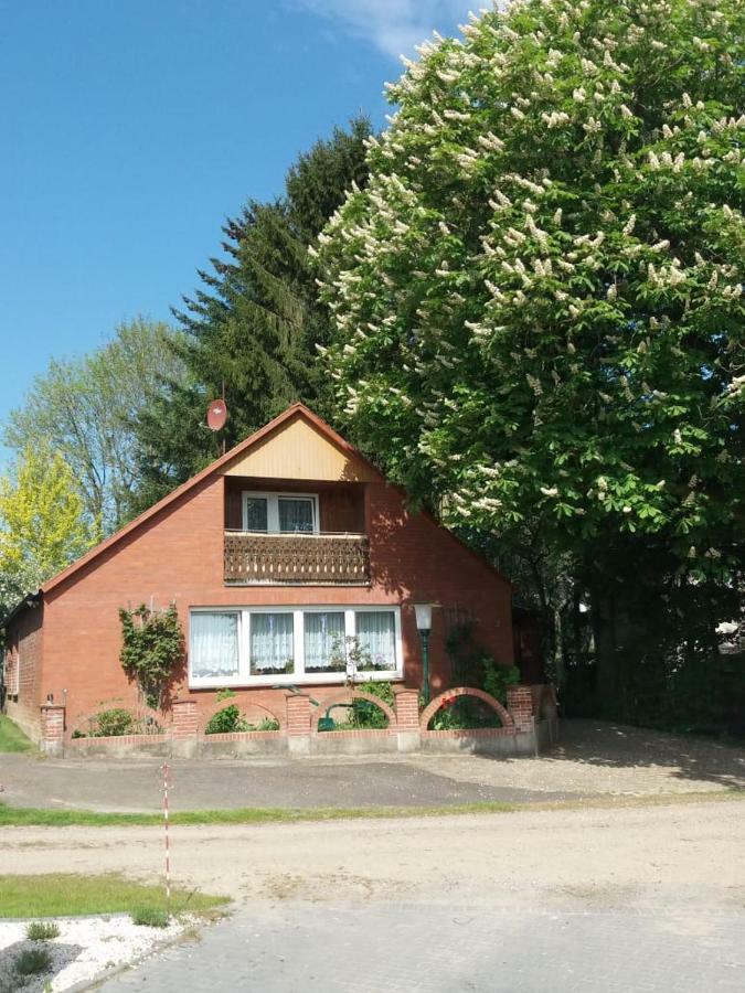 Villa Am Bach Ahrensbok Exterior foto